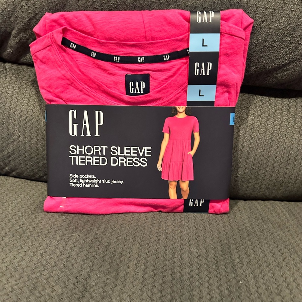 GAP Fuchsia Short Sleeve Dress